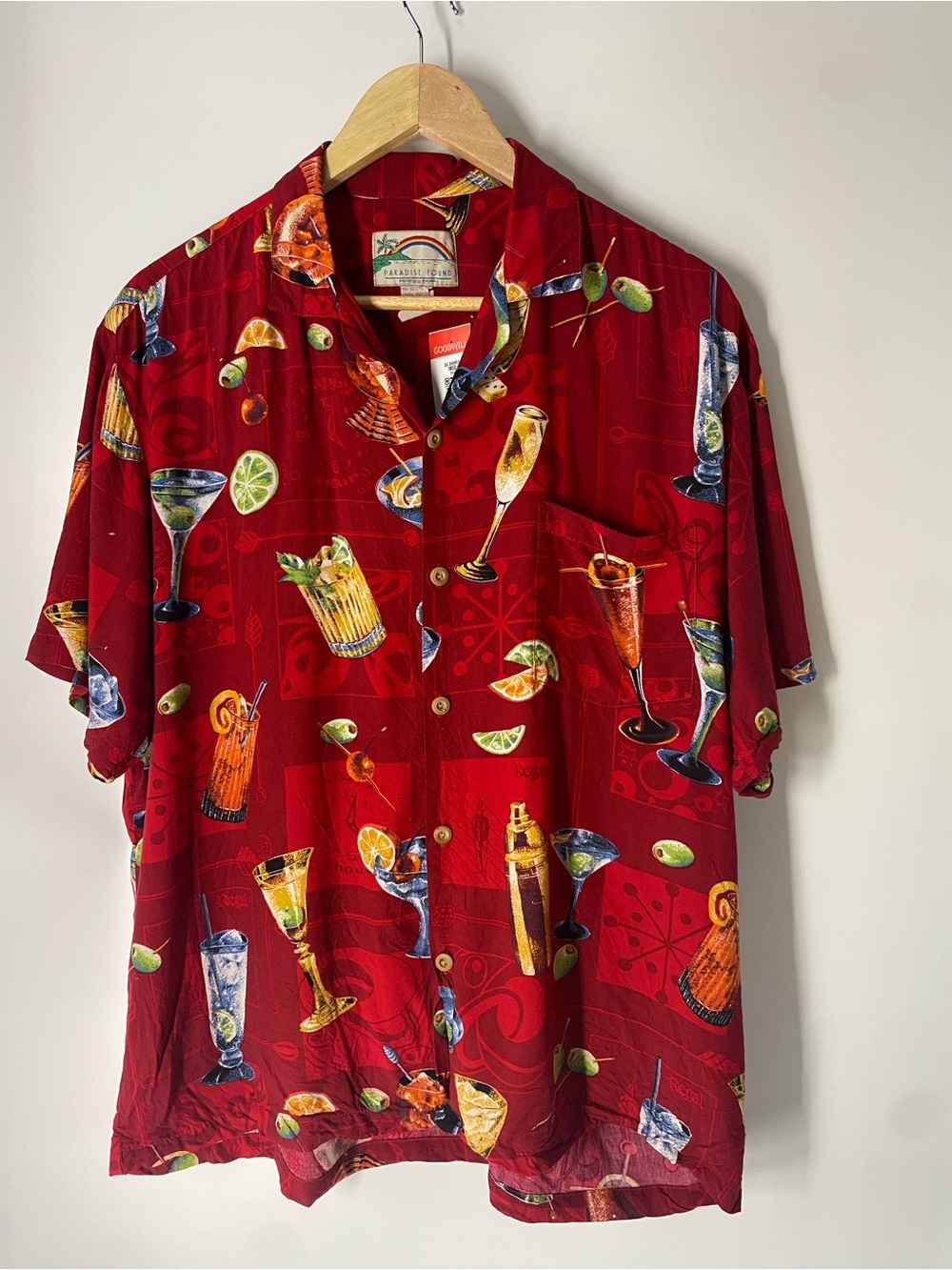 Paradise Found Red Cocktail Print Hawaiian Shirt Mens L Camp Collar Tropical